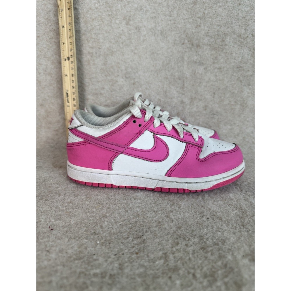 Nike Low White & Laser Fuchsia Big Kid Size 1 Youth Dunk Pink